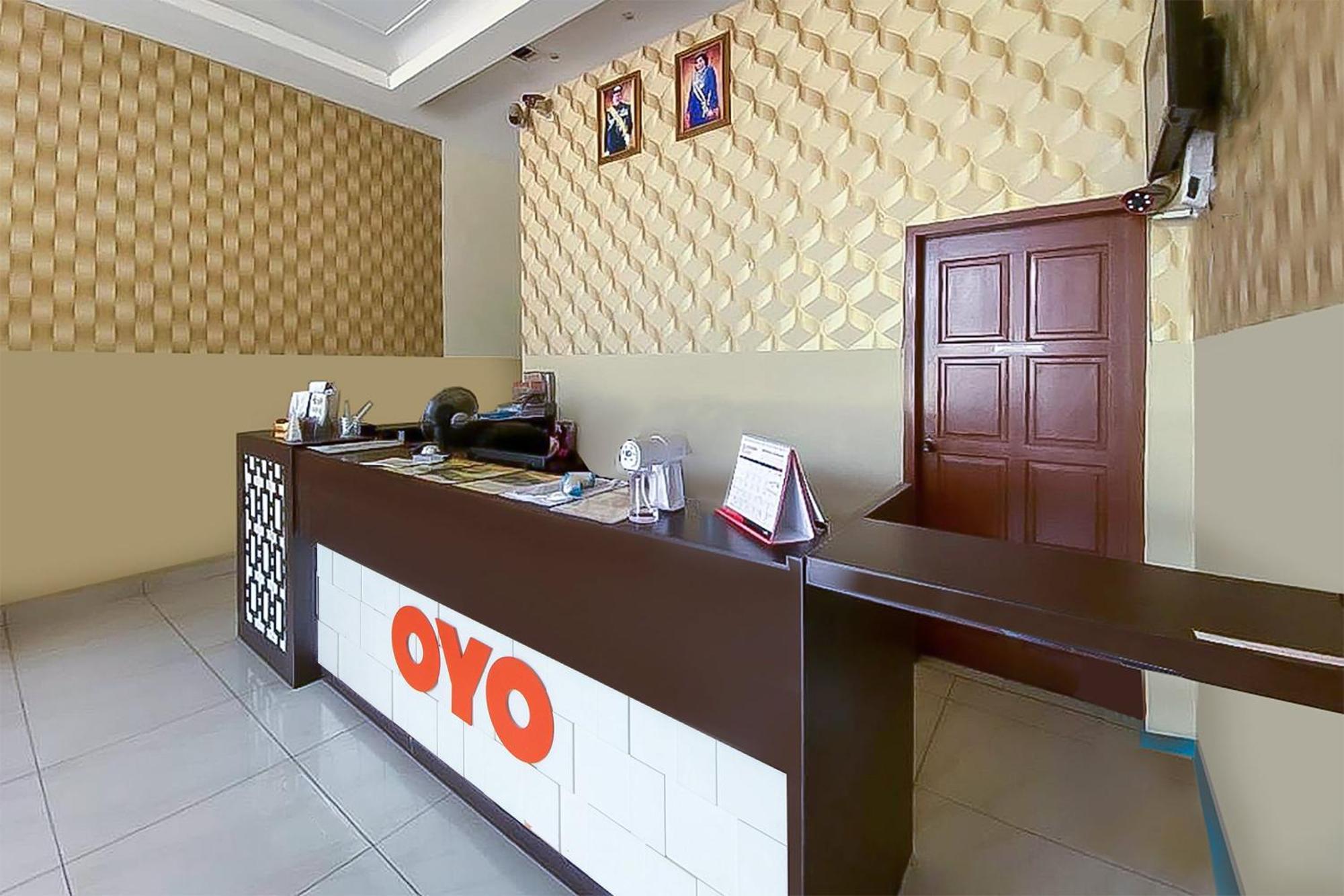 Super Oyo 90385 H3 Hotel Yong Peng エクステリア 写真
