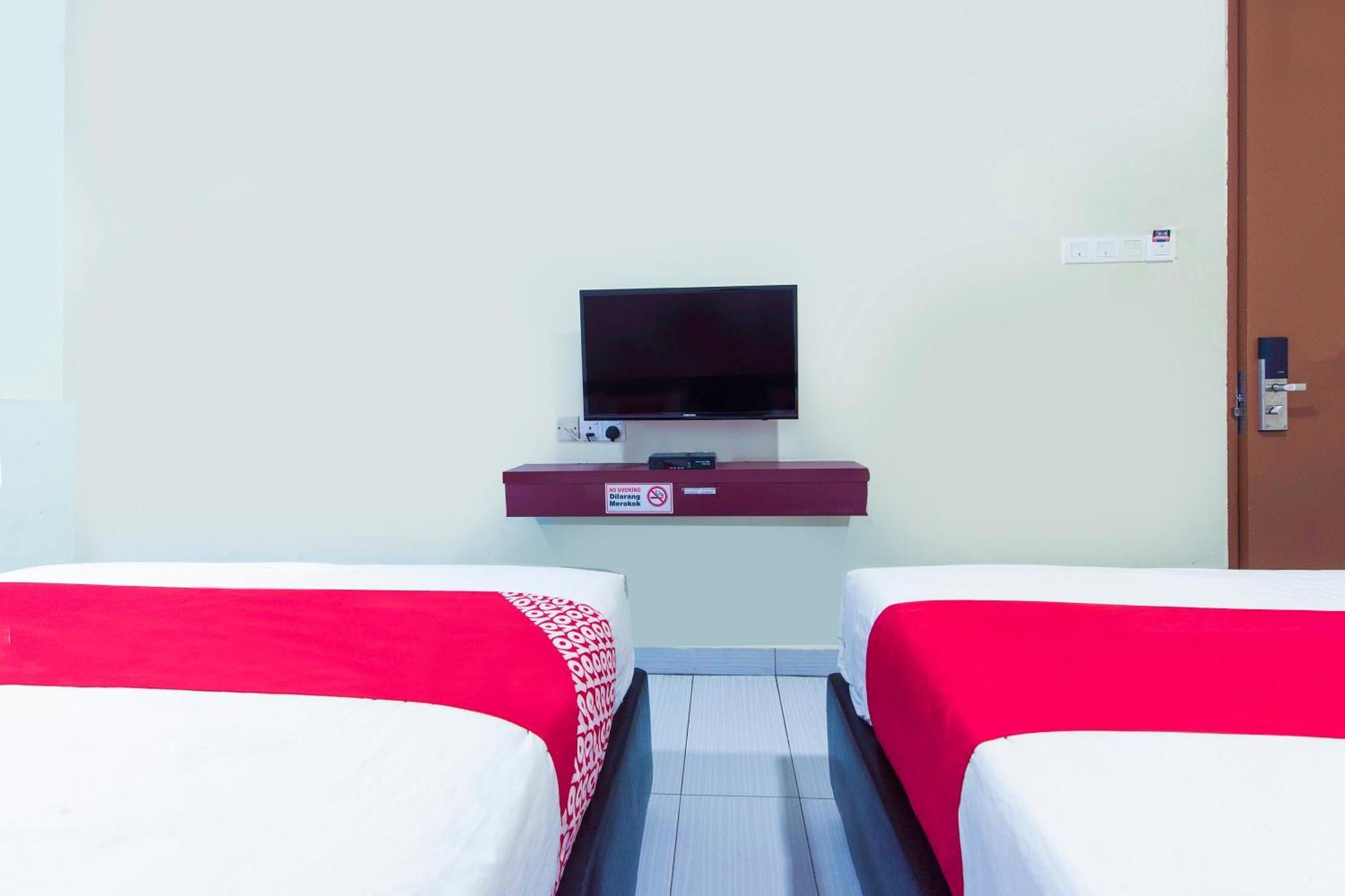 Super Oyo 90385 H3 Hotel Yong Peng エクステリア 写真