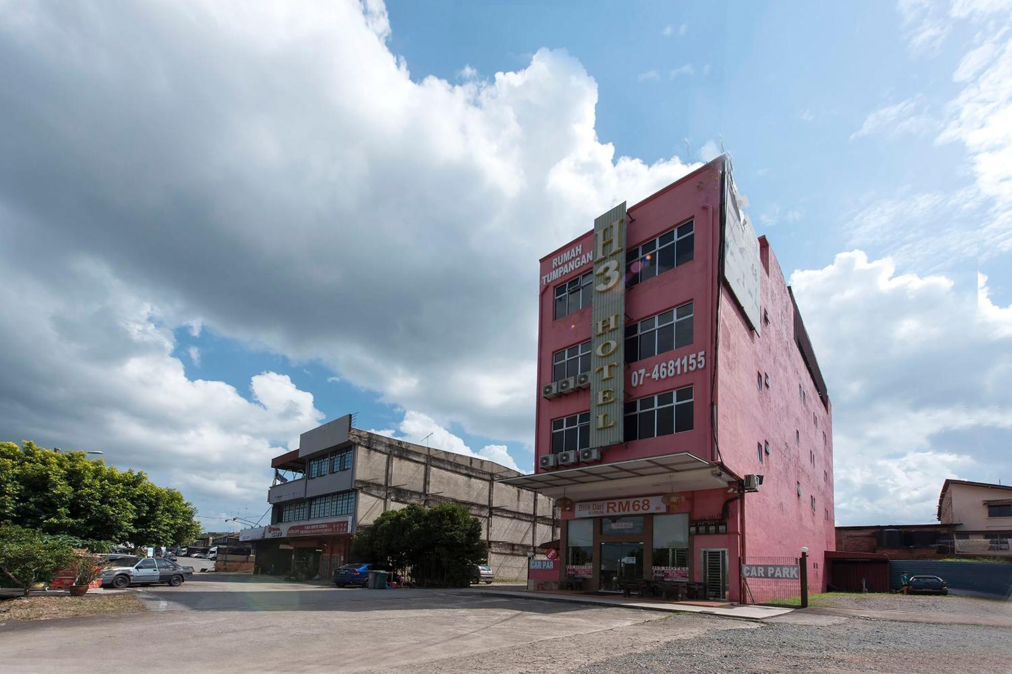 Super Oyo 90385 H3 Hotel Yong Peng エクステリア 写真